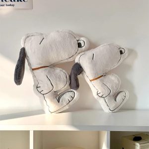 Snoopy plush toy