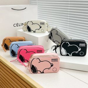 Snoopy crossbody bag