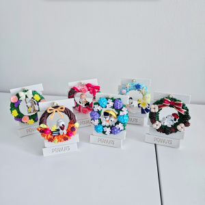 Snoopy Peanuts Wreath Collection